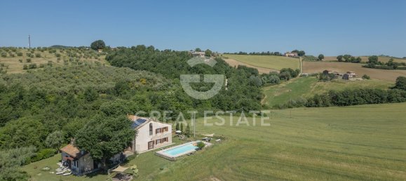 5 bedrooms House in Avigliano Umbro, Italy No. 288064 3