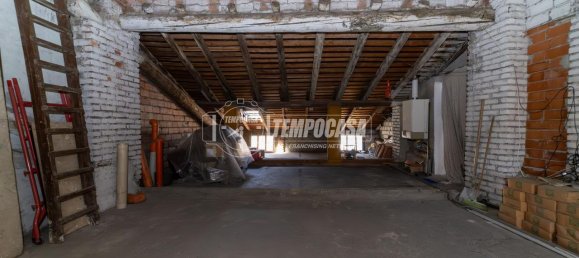 5غرفة منزل في Osio Sopra, Italy رقم 35067 48