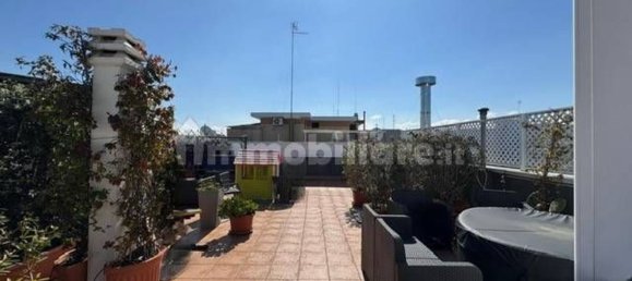 3 rooms Penthouse in Bari, Italy No. 41107 8