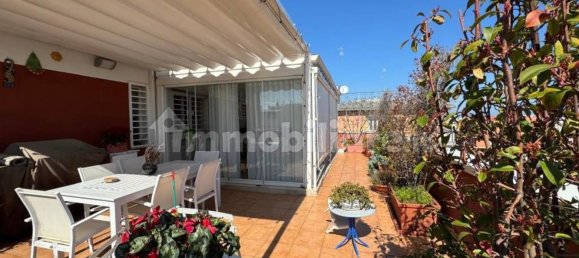 3 rooms Penthouse in Bari, Italy No. 41107 3