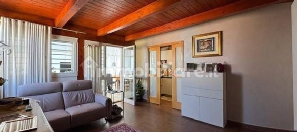 3 rooms Penthouse in Bari, Italy No. 41107 13