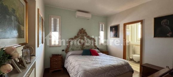 3 rooms Penthouse in Bari, Italy No. 41107 25