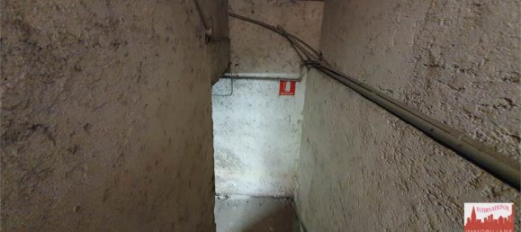 3-salle Entrepôt à Como, Italy No. 150779 18