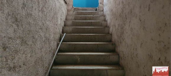 3-salle Entrepôt à Como, Italy No. 150779 16