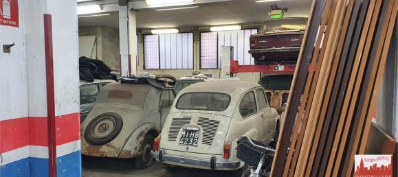 3-salle Entrepôt à Como, Italy No. 150779 14