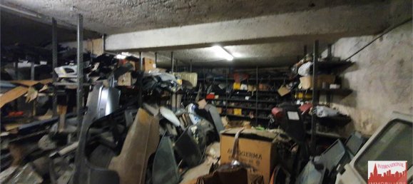 3-salle Entrepôt à Como, Italy No. 150779 23