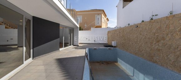 4 bedrooms Villa in Lagos, Portugal No. 7595 4