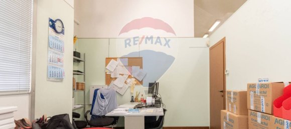 2 rooms Commercial property in Brescia, Italy No. 52585 13