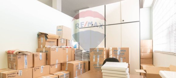 2 rooms Commercial property in Brescia, Italy No. 52585 12