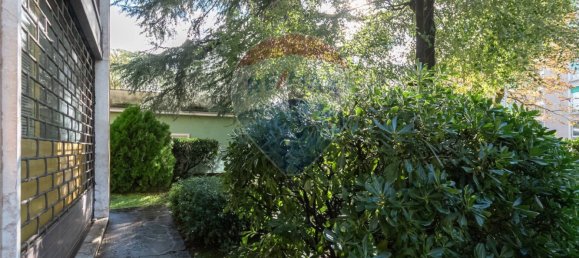 2 rooms Commercial property in Brescia, Italy No. 52585 17