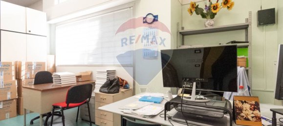 2 rooms Commercial property in Brescia, Italy No. 52585 10