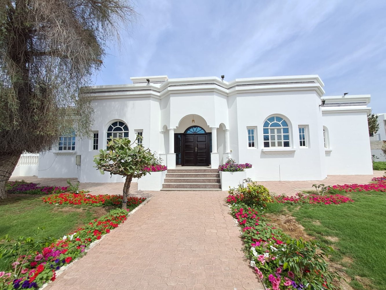 4 bedrooms Villa in Muscat, Oman No. 1038