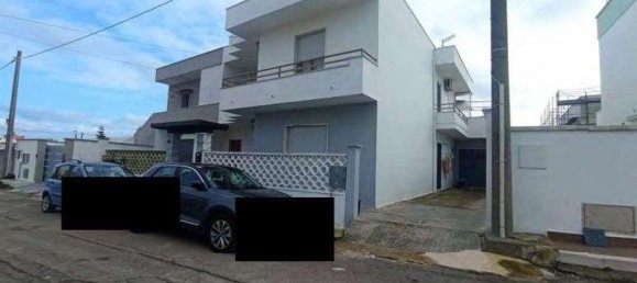 Apartamento de 10 divisões em Torchiarolo, Italy N.º 181012 3