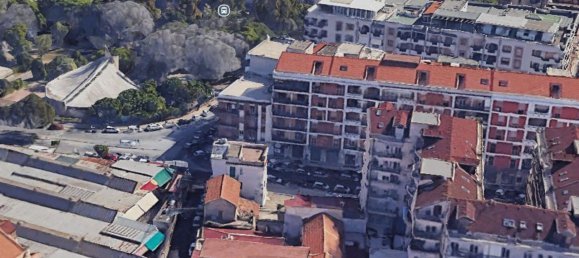 7-salle Appartement à Messina, Italy No. 47802 7