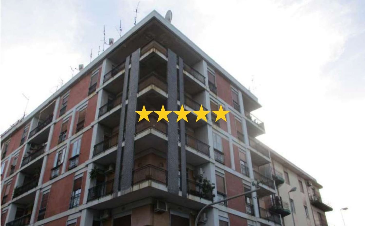 7-salle Appartement à Messina, Italy No. 47802