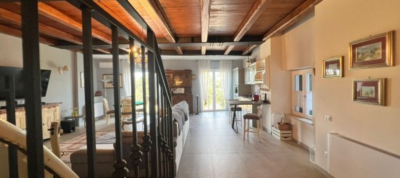 6 غرف نوم شقة في Ronciglione, Italy رقم 369826 18