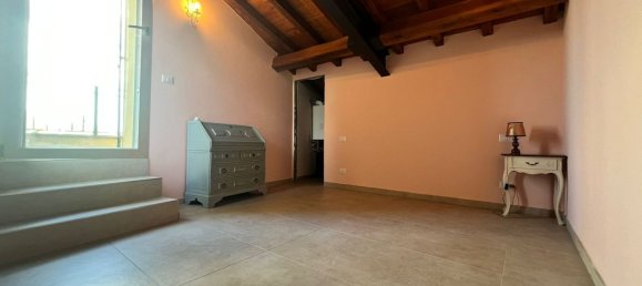 6 غرف نوم شقة في Ronciglione, Italy رقم 369826 37