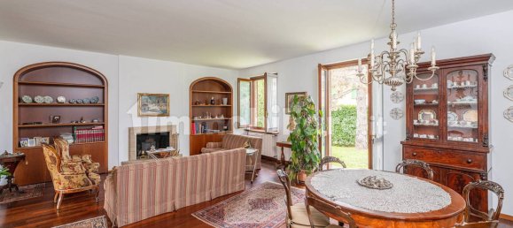 3 bedrooms Villa in Brivio, Italy No. 337526 26