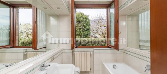 3 bedrooms Villa in Brivio, Italy No. 337526 37