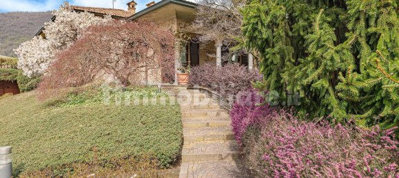 3 bedrooms Villa in Brivio, Italy No. 337526 7