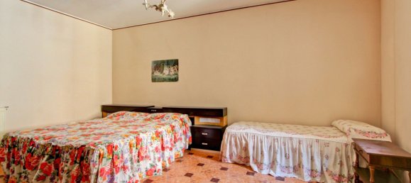 4 Schlafzimmer Villa in Sant'Angelo in Vado, Italy, Nr. 265895 10