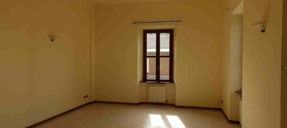 2-Zimmer Wohnung in Varese, Italy, Nr. 334187 5