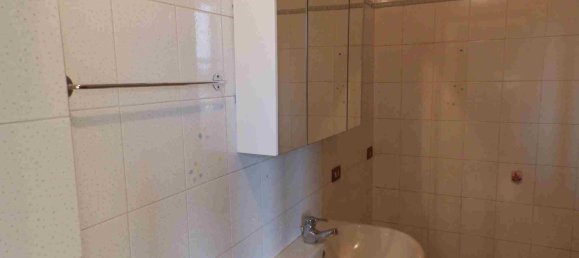 2-Zimmer Wohnung in Varese, Italy, Nr. 334187 6
