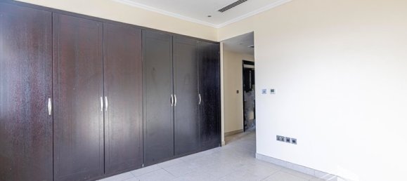 Вилла с 3 спальнями в Jumeirah Park, ОАЭ № 13718 11