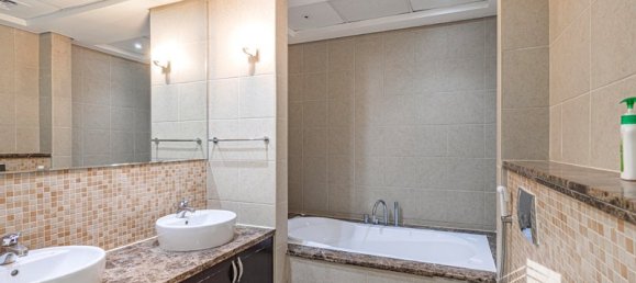 Вилла с 3 спальнями в Jumeirah Park, ОАЭ № 13718 9