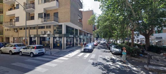 1-Zimmer Gewerbliche Immobilie in Rome, Italy, Nr. 294074 4