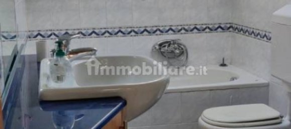 4 غرف نوم شقة في Robassomero, Italy رقم 18395 18