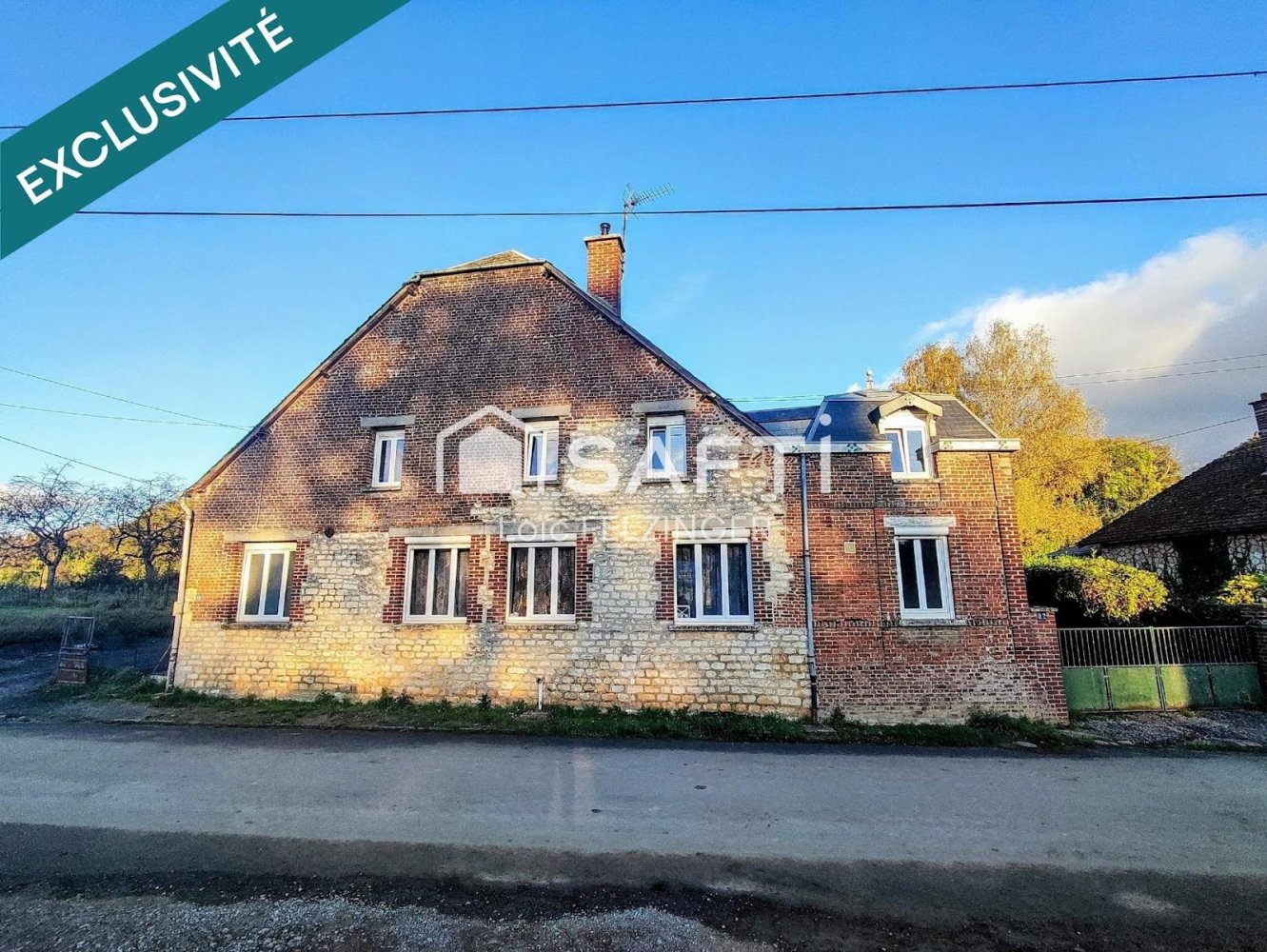 5 bedrooms Castles in Tavaux-et-Pontsericourt, France No. 218438
