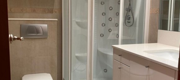 4 bedrooms Apartment in Valladolid, Spain No. 60210 3