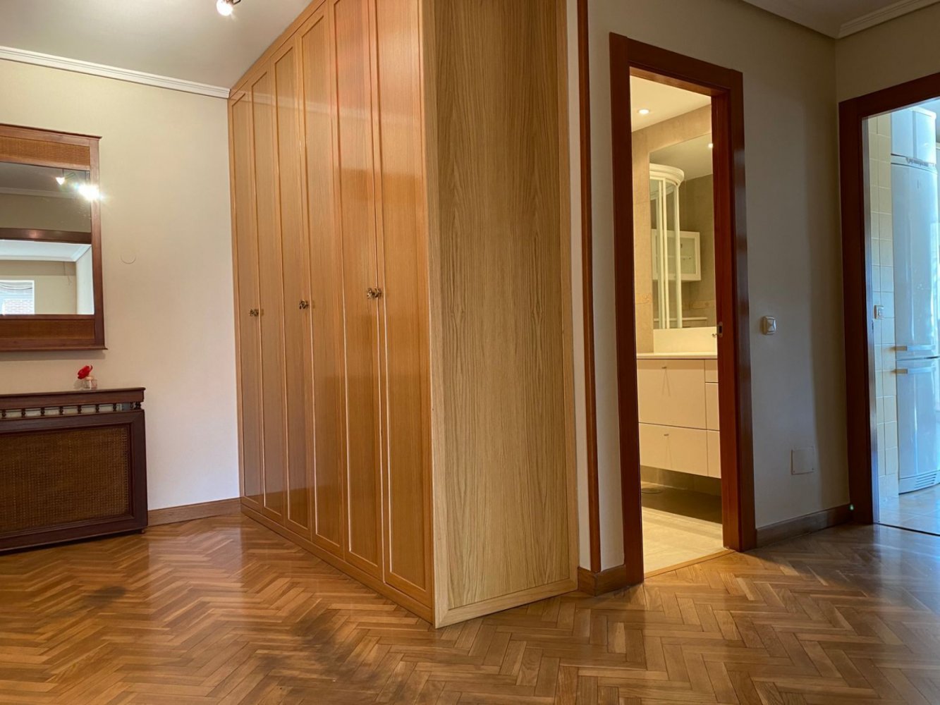 4 bedrooms Apartment in Valladolid, Spain No. 60210