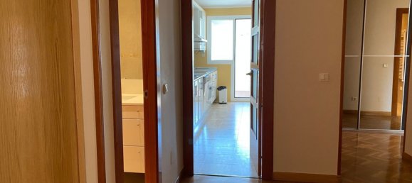 4 bedrooms Apartment in Valladolid, Spain No. 60210 6