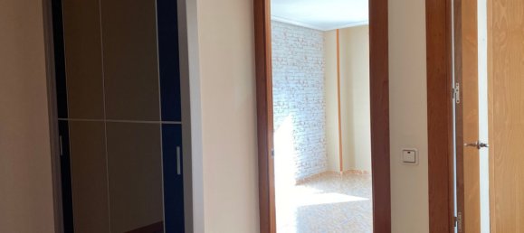4 bedrooms Apartment in Valladolid, Spain No. 60210 19