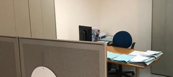 Propiedad comercial de 1 habitación en Guidonia Montecelio, Italy No. 298000 2