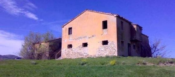 5-Zimmer Haus in Cingoli, Italy, Nr. 63770 6