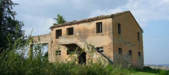 5-Zimmer Haus in Cingoli, Italy, Nr. 63770 3