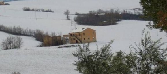 5-Zimmer Haus in Cingoli, Italy, Nr. 63770 7