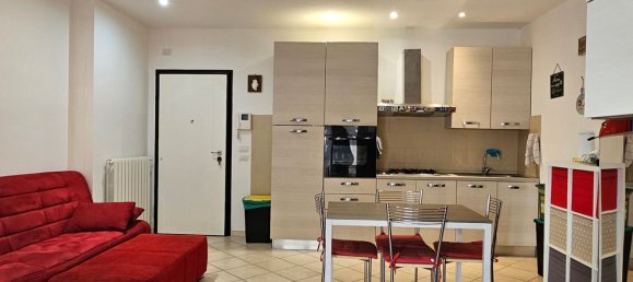 4 rooms Apartment in Grosseto, Italy No. 39986 4