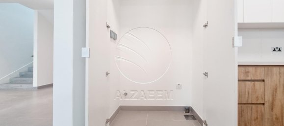 4 bedrooms Villa in Yas Island, UAE No. 29610 25