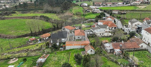 2 bedrooms House in Lousada, Portugal No. 16377 12