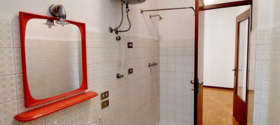 Квартира с 4 комнатами в Азоло, Италия № 177571 18