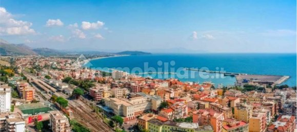 2 bedrooms Apartment in Genzano di Roma, Italy No. 281047 10