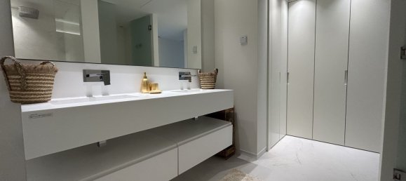 2 chambres Appartement à Marbella, Spain No. 37851 10