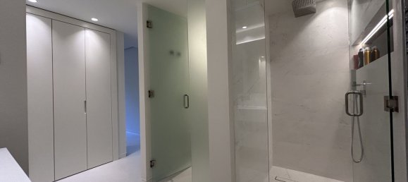 2 chambres Appartement à Marbella, Spain No. 37851 11