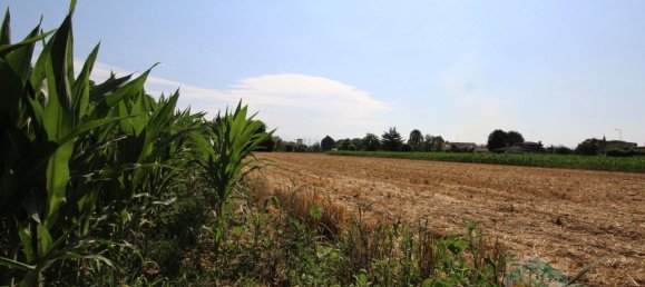 Terreno en Udine, Italy 2040 m² No. 23617 15