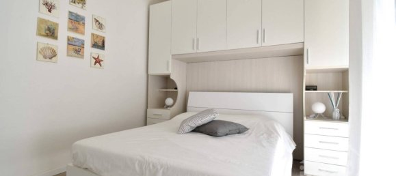 2 bedrooms Apartment in Ravenna, Italy No. 85124 7