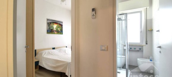 2 bedrooms Apartment in Ravenna, Italy No. 85124 5